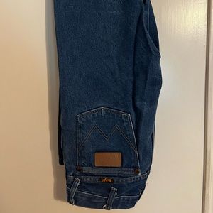 Men’s Bootcut Wrangler Jeans